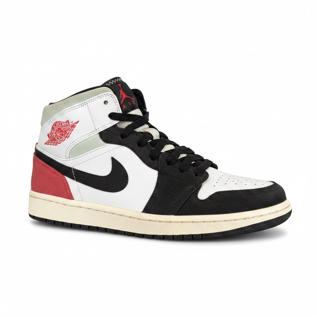 NIKE AIR JORDAN 1 MID SE